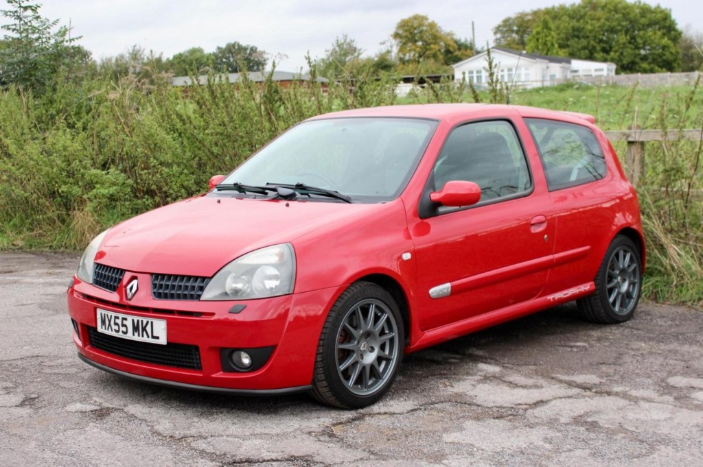 RENAULT CLIO