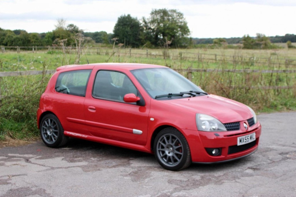 RENAULT CLIO