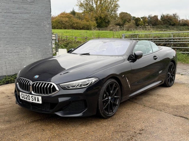 BMW 8 SERIES