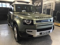 LAND ROVER DEFENDER 110