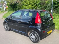 PEUGEOT 107