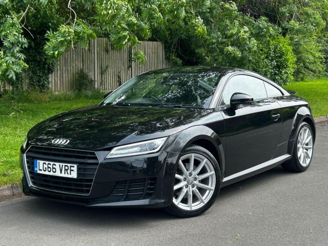 AUDI TT