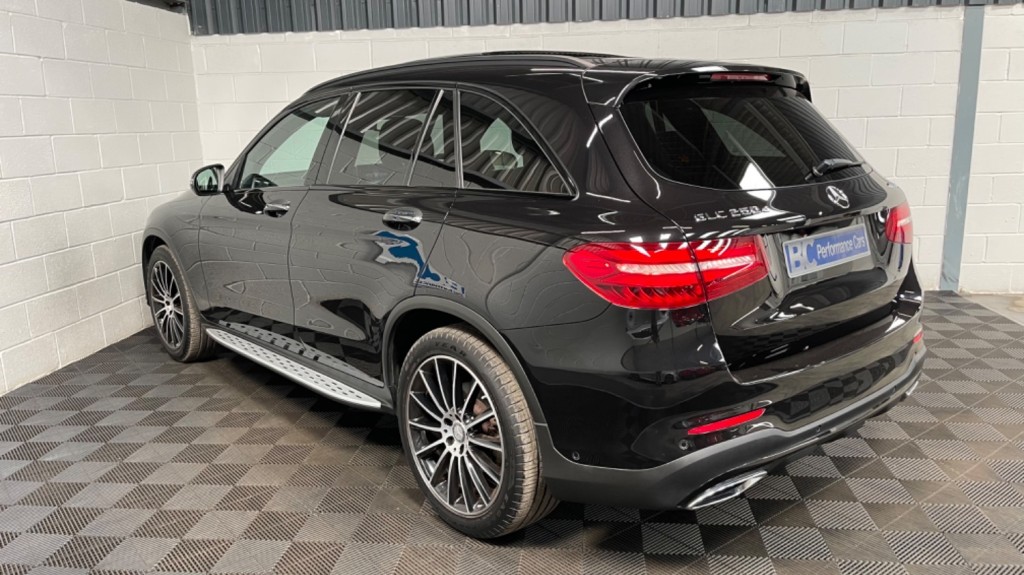 MERCEDES-BENZ GLC