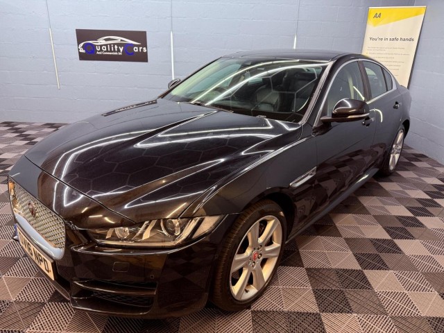 JAGUAR XE