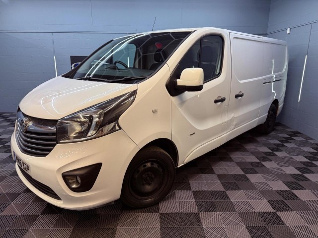 VAUXHALL VIVARO