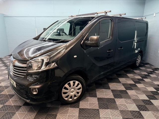 VAUXHALL VIVARO